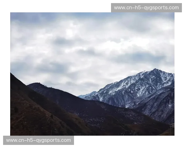 云端漫步还是逐浪听涛?当彩云之南遇见山海福建,这是一场灵魂的终极博弈 云端漫步还是逐浪听涛?当彩云之南遇见山海福建,这是一场灵魂的终极博弈